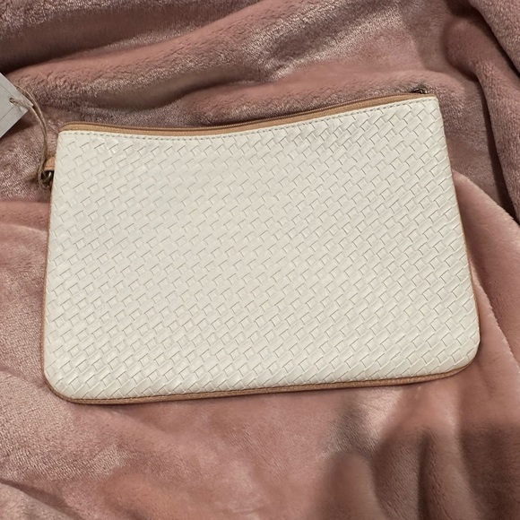 Brand New Thirty One Clutch - Picture 4 of 5